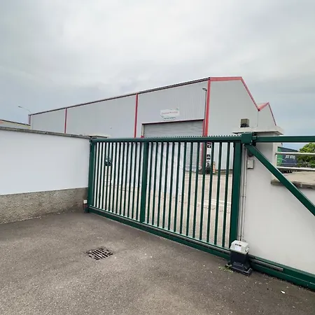 Neuf 6 Voyageurs Apartament