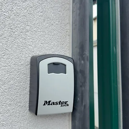Neuf 6 Voyageurs * Straßburg