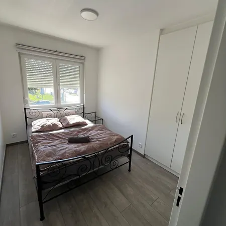 Neuf 6 Voyageurs Apartment Straßburg